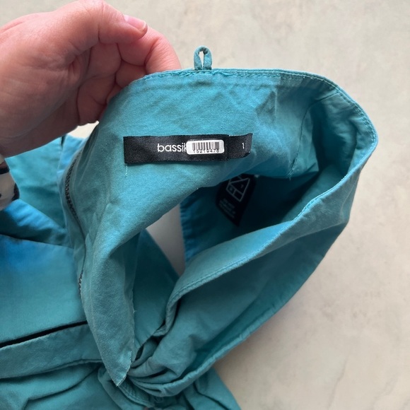 Bassike Knotted Poplin Crop Top - Picture 3 of 5